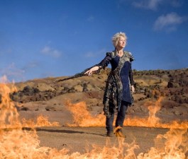 Woah-oh-oh her gender's on fi-ire